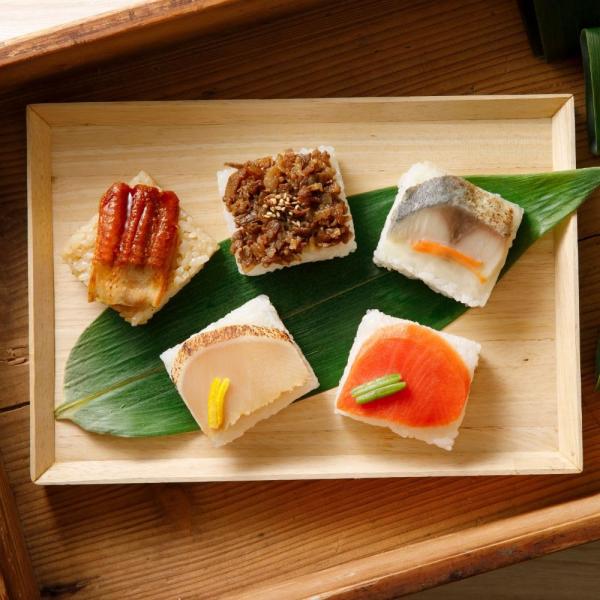 【金沢 芝寿し】 冷凍寿司 押し寿司 5種類のネタ 金沢笹寿司プレミアム15入り（天然紅鮭・国産あな...