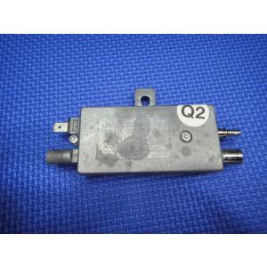 メルセデス ベンツ SLK R170 等 ラジオ チューナー アンテナ ブースター  品番 1708...