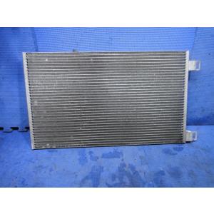 2011y ルノー カングー KWK4M 等 コンデンサー  品番 8200455795  [022...
