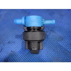 メルセデス ベンツ  SL500 R230 等  パージバルブ 品番 0004703693【0225...