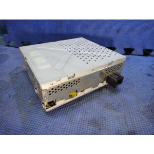 メルセデス ベンツ W211 E320 E240 等　 BECKER モージュール　品番 21182...