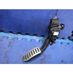 Volvo ボルボ V70 BB系 等 アクセル ペダル　センサー　品番 31329060  [05...