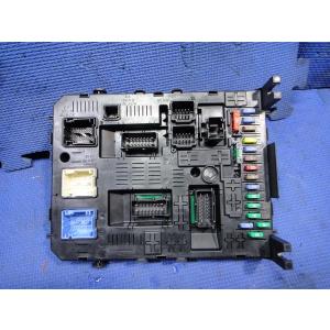プジョー RCZ T7R5F02 ヒューズ ボックス   966689538002　[05647]