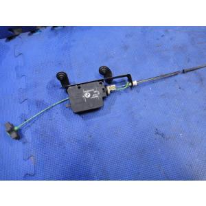 BMW E60 E61 525i NA25 NG25 NB44 等 燃料 給油口 ロック アクチュエ...