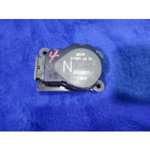 メルセデス ベンツ  W220 S320 S350 S500 等  エアコンフラップモーター (3)...