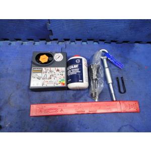 Volvo ボルボ V40 MB4164T 等 パンク修理 キット エアー ポンプ 牽引フック 三角...