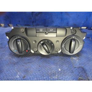 VW ゴルフ ヴァリアント 1K 系  エアコン スイッチ　品番 1K2820045B  [1339...