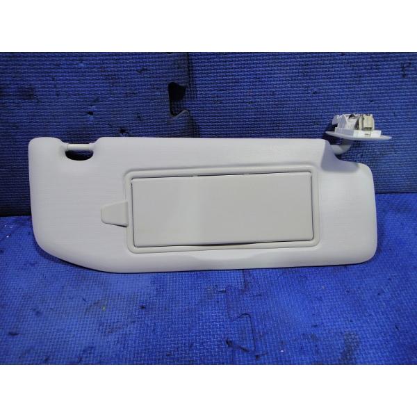 プジョー 208 A9 系 等 右 サンバイザー （白）  [1348]