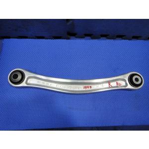 ポルシェ カイエン 9PA 等 右 リア コントロール アーム   品番 7L0505376 A  ...