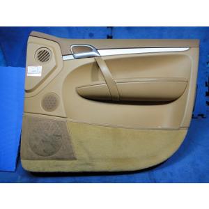 ポルシェ カイエン 9PA 等 右 フロント ドア 内張 トリム    [1953]