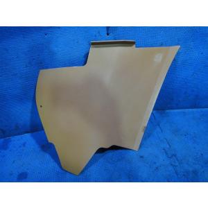 メルセデス ベンツ W114 250 等  運転席足元 右 側 カバー トリム  品番 115688...