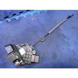 Volvo ボルボ V70 BB 系 等 右 リア ドア ロック アクチュエーター　品番 31253...