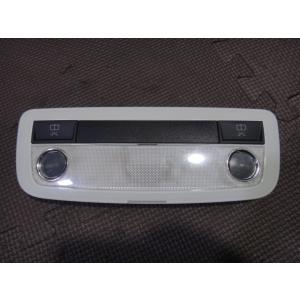 メルセデス ベンツ W204 C200 等 リア ルーム ライト ランプ   [3373]