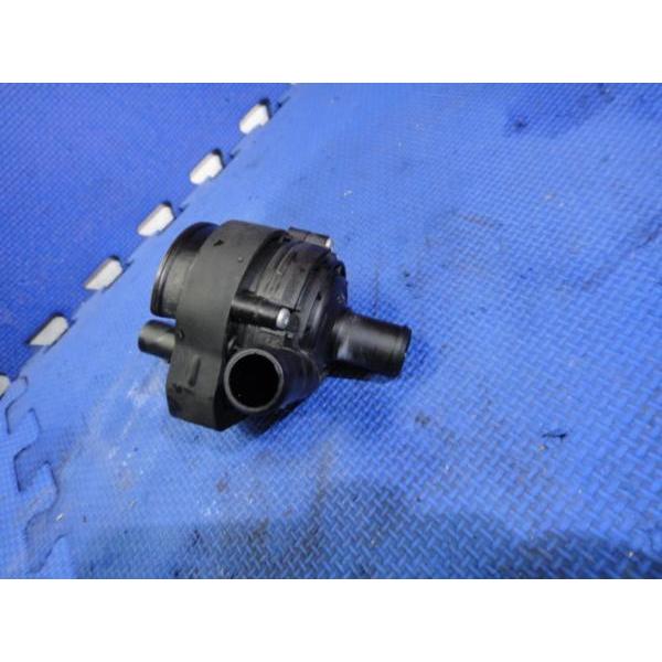 メルセデス ベンツ W169 A170 A200 等  ウォーターポンプ 品番 2118350364...