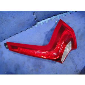 ボルボ V60 FB4164T 等 右 リア テール レンズ ライト ランプ 品番 31214964...