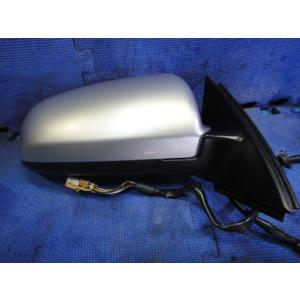 アウディ A4 1.8T  B6 等　純正  右 ドアミラー　　LY7W/銀   [4241]