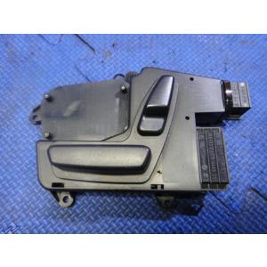 メルセデス ベンツ B200 B170 W245 等  左 フロント シート スイッチ  品番 16...