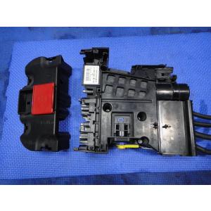メルセデス ベンツ W204 C200 等 バッテリー ヒューズ コントロール ユニット 20454...