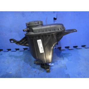 BMW 523i FP25 MT25 F10 F11 等　 ラジエター サブタンク　 HELLA製 ...