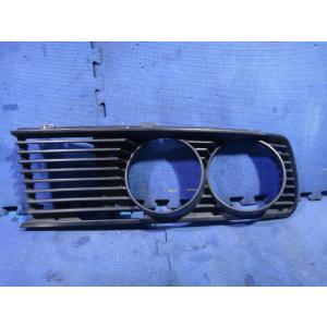 BMW E28 520i 等  左 フロント ライト カバー グリル  1873253 [5230]