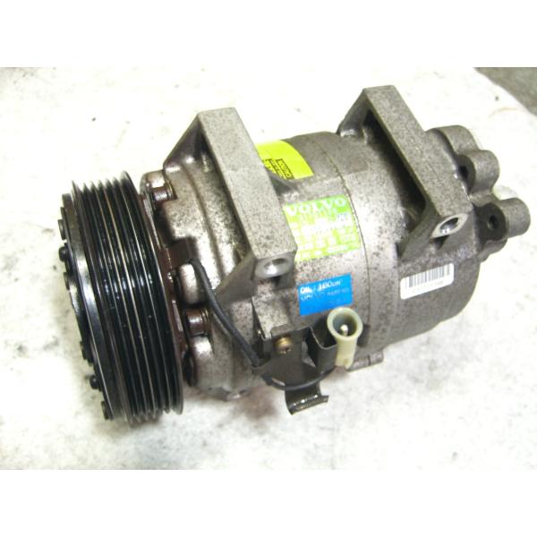 ボルボ V70 SB5244W 等   エアコン コンプレサー  A/C  品番 31101166