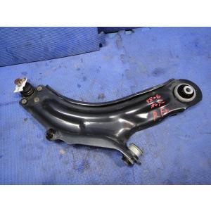 ルノー カングー KWK4M 等 右 フロント ロアアーム  [5826]