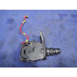 ルノー カングー KWK4M 等 ウィンカー ライト スイッチ   88102003  [6165]