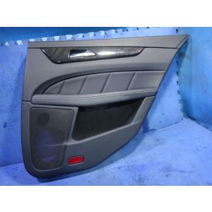 メルセデス ベンツ W218 CLS 350 等 右 リア ドア 内張 トリム 黒革  [6253]