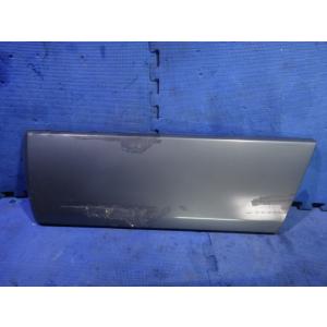 メルセデス ベンツ W201 190E 等  左 リア ドア サッコ パネル カバー 　品番 201...