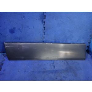 メルセデス ベンツ W201 190E 等  左 フロント ドア サッコ パネル カバー 　品番 2...