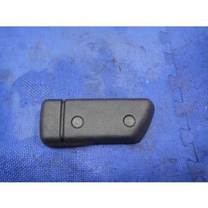 VOLVO ボルボ 240 AB230 右 リア ドア ハンドル 内張 グリップ アーム   [71...