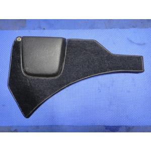 VOLVO ボルボ 240 AB230 左 リア カーゴルーム  内張 シートベルト カバー   [...