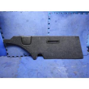 VOLVO ボルボ 240 AB230 右 リア カーゴルーム サイド 内張 シートベルト カバー ...