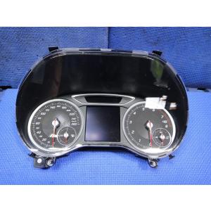メルセデス B180 W246 等 スピードメーター パネル 　品番 2469009114  [72...