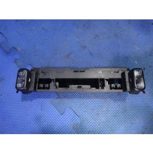 メルセデス ベンツ SLK 230 320 R170 等  シートヒーター スイッチ  品番 210...