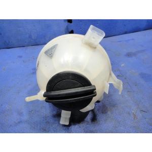 Audi アウディ Q3 8UCZD 8U系 等 純正 ラジエター サブタンク  品番 1K0121...