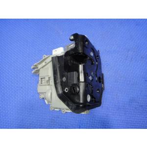 Audi アウディ Q3 8UCZD 8U系 等  右 リア ドアロック  品番 8J2839015...