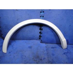 Audi アウディ Q3 8UCZD 8U系 等 右 リア フェンダー モール   LS9R/白 [...