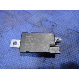 シトロエン DS5 B85F02 等 ラジオ アンプ  品番 9673844580  [9292]