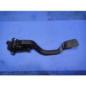 プジョー 308 T9WBH01 T9 系 等   アクセル ペダル センサー  品番 967482...