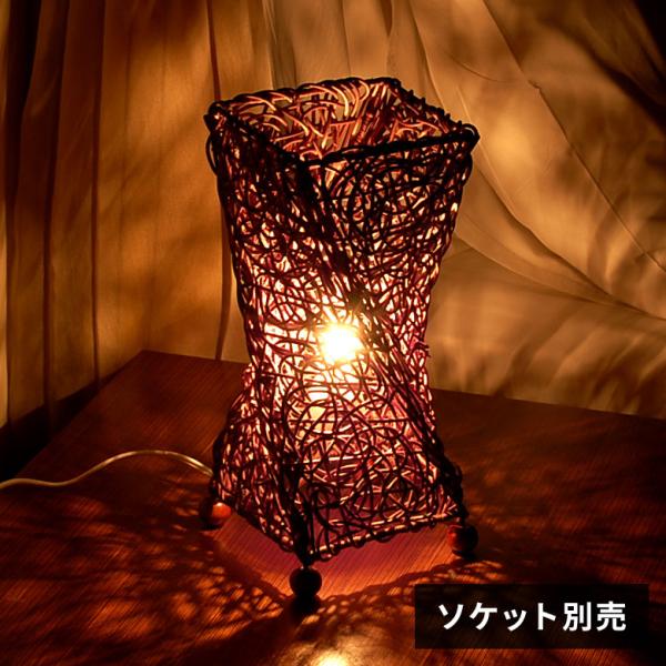 アジアン雑貨 ラタンで編まれたツイスト型ランプ アジア工房 10065