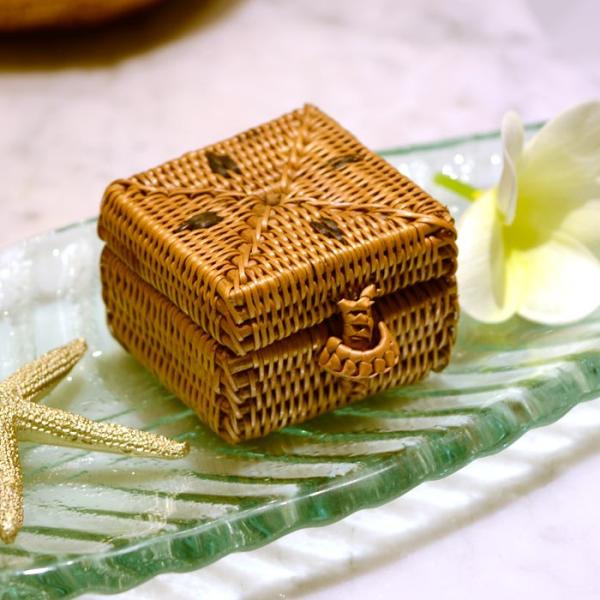 アタで編まれた小さなアクセサリーケース アジア工房 2201