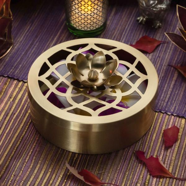小物入れ 蚊取り線香入れ 蚊取り線香ホルダー 真鍮 ゴールド 直径 約13.5cm 蚊遣り 器 蓮 ...