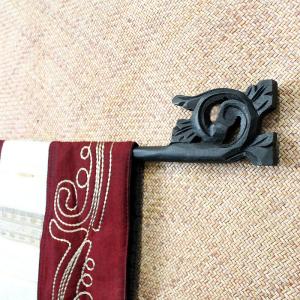 アジアン雑貨 木彫りイカットハンガー Cタイプ アジア工房