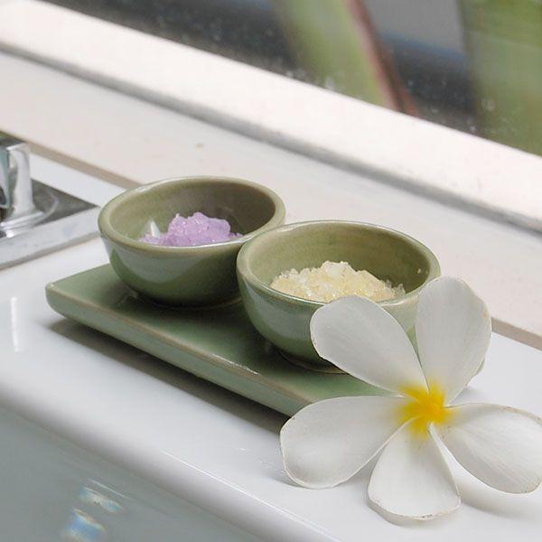 アジアン雑貨 陶器でできた小さなカップ２個と専用プレートのセット アジア工房 7231