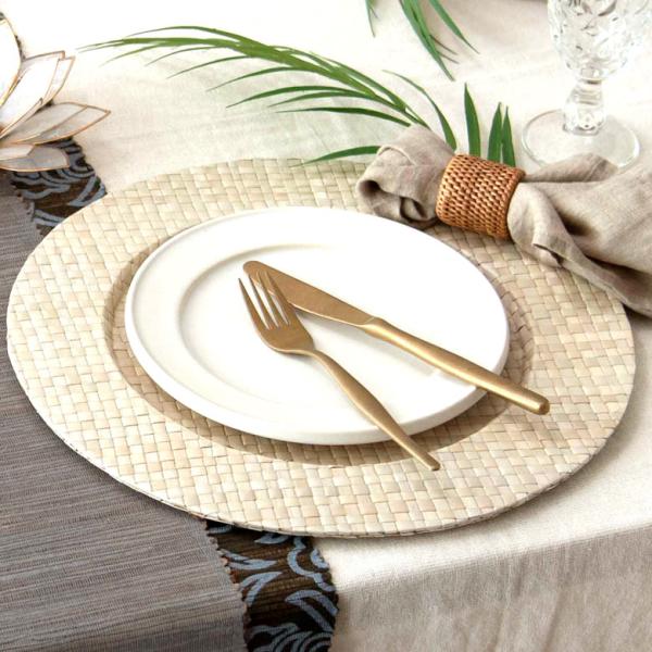 パンダンで編まれた丸い プレートトレイ トレー おしゃれ キッチン用品 小物 ナチュラル グッズ 雑...