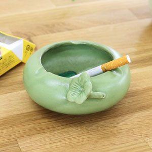 アジアン雑貨 プルメリアの花咲く陶器の丸い灰皿 アジア工房 8816
