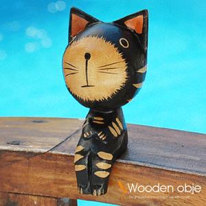 お座りした木彫りの小さなバリネコのオブジェ Mサイズ アジア工房 9247