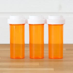 U.S.ファーマシー ピルケース S 3個セットPILL CASE プラスチック ケース 容器 ふた付き 収納 持ち運び ポータブル トラベルグッズ アメリカ U.S.A 輸入 95027