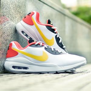 現品限り 半額 50%off スニーカー ナイキ NIKE メンズ エア マックス オケト AIR MAX OKETO シューズ 靴 エアマックス 白 AQ2235